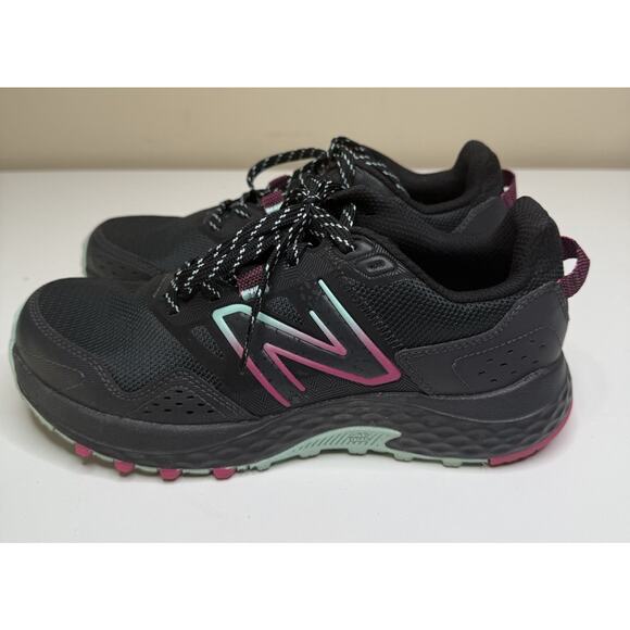 New Balance T410v8 Trail Running Shoe Womens 8.5 Black Mesh WT410LCB Unisex - Picture 1 of 9
